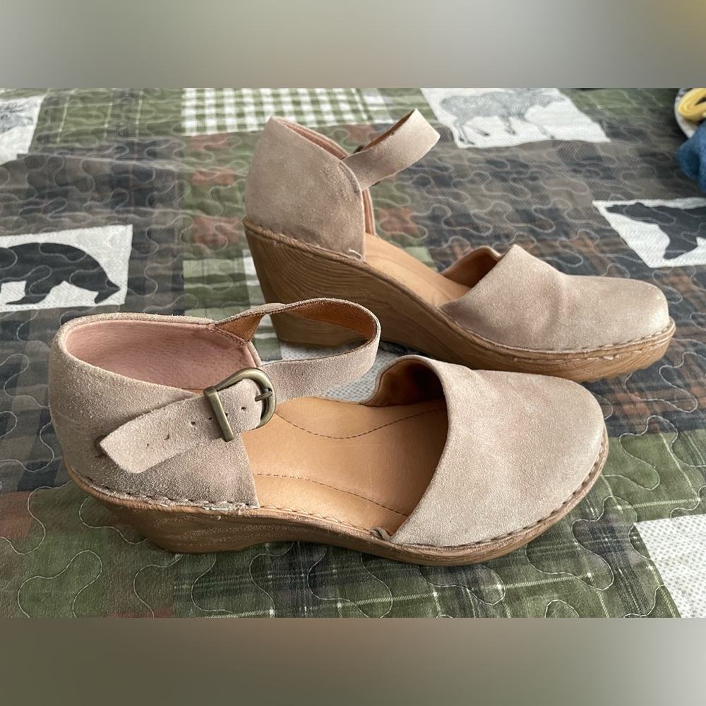 Born Gray Platform Wedges Size 10